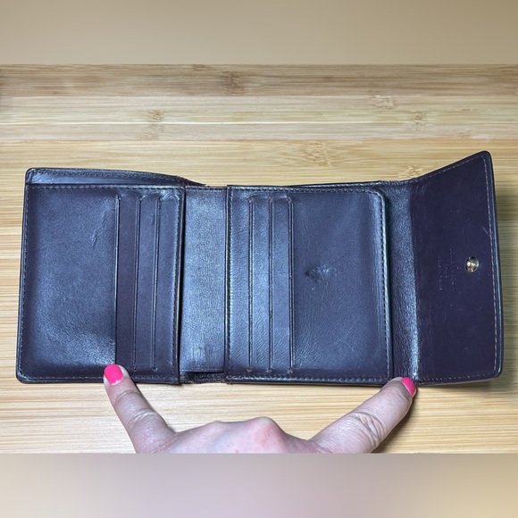 Louis Vuitton Elise Trifold Wallet - Picture 5 of 15